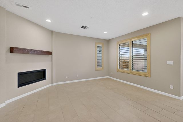 3062 W Turquesa Loop SE, Rio Rancho, NM 87124