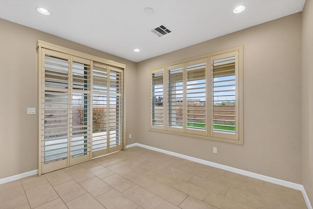 3062 W Turquesa Loop SE, Rio Rancho, NM 87124