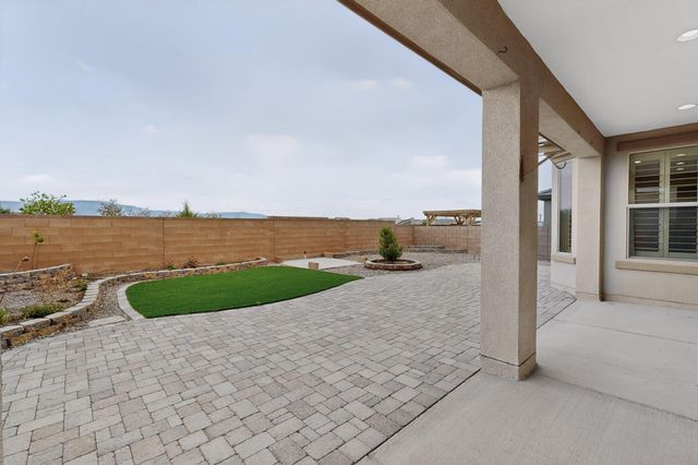 3062 W Turquesa Loop SE, Rio Rancho, NM 87124
