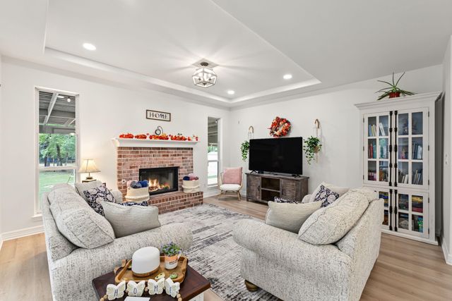 421 Trace Way Drive, Montgomery, TX 77316