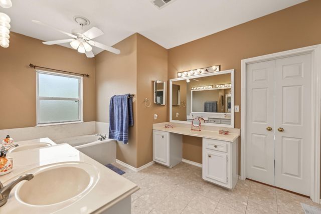 421 Trace Way Drive, Montgomery, TX 77316