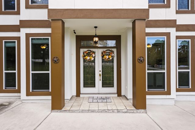 421 Trace Way Drive, Montgomery, TX 77316