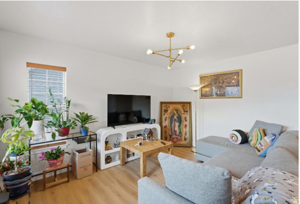 562 W 900 S, Tooele, UT 84074