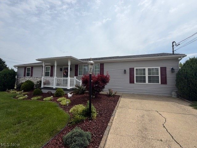 601 Mckenna Drive, Williamstown, WV 26187