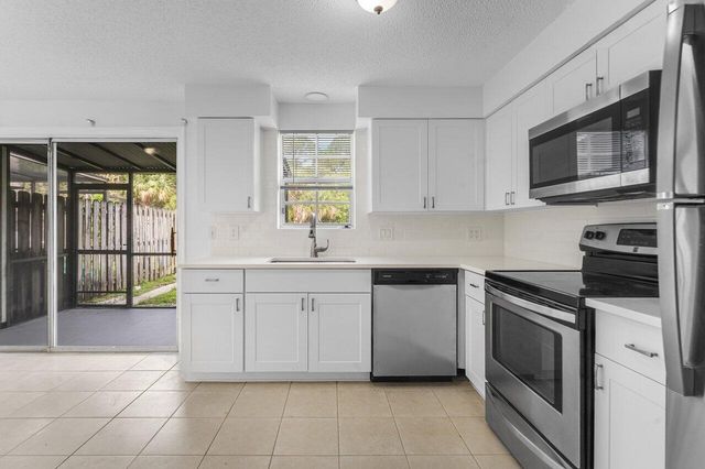 304 Georgian Park Drive, Jupiter, FL 33458