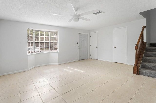 304 Georgian Park Drive, Jupiter, FL 33458