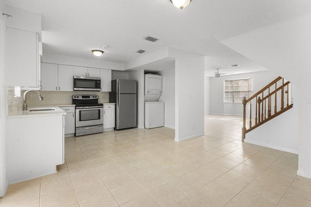 304 Georgian Park Drive, Jupiter, FL 33458