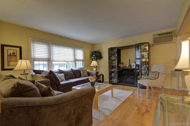 50 Lincoln Road, Monroe, NY 10950