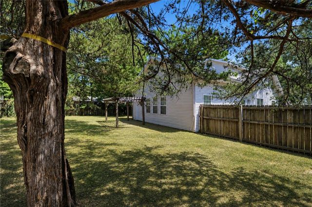 218 Kate Smith Street, Prairie Grove, AR 72753