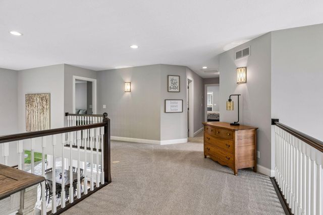 18291 Jacquard Path, Lakeville, MN 55044