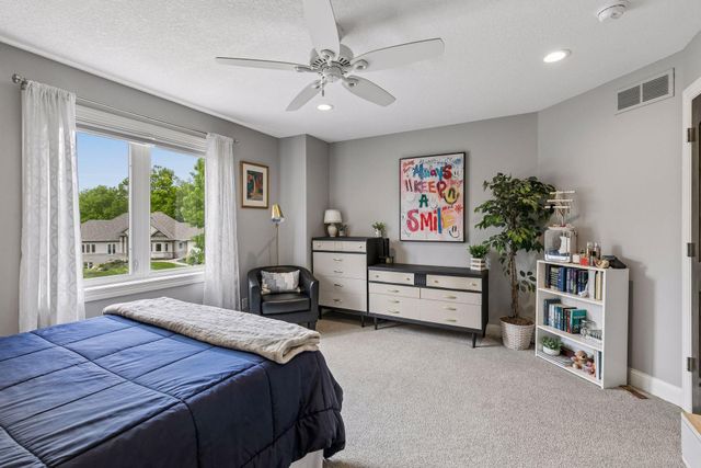 18291 Jacquard Path, Lakeville, MN 55044