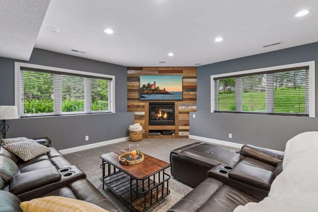 18291 Jacquard Path, Lakeville, MN 55044