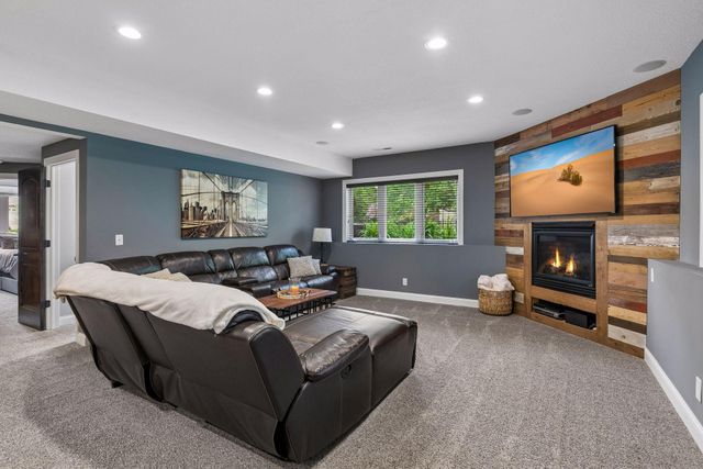 18291 Jacquard Path, Lakeville, MN 55044