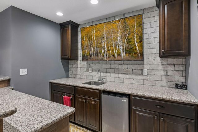 18291 Jacquard Path, Lakeville, MN 55044