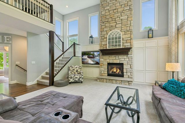 18291 Jacquard Path, Lakeville, MN 55044