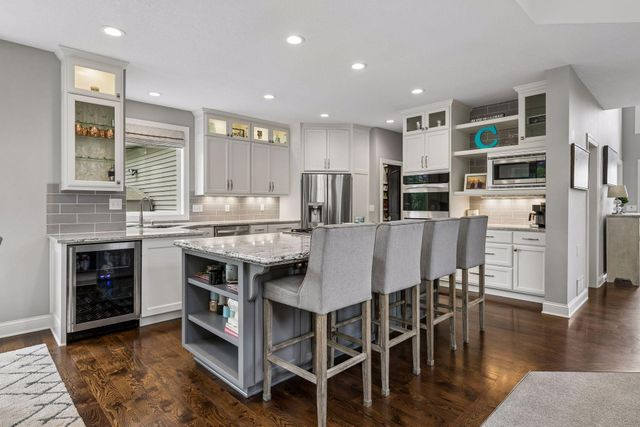 18291 Jacquard Path, Lakeville, MN 55044