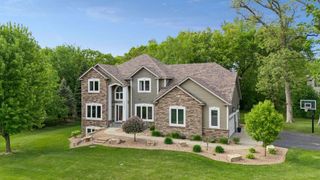18291 Jacquard Path, Lakeville, MN 55044