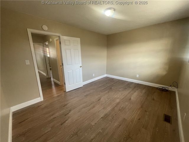 1324 Elmwood Avenue, Charleston, WV 25301