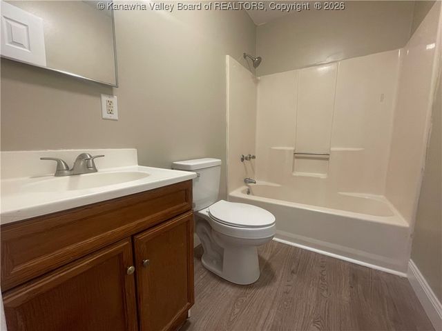 1324 Elmwood Avenue, Charleston, WV 25301