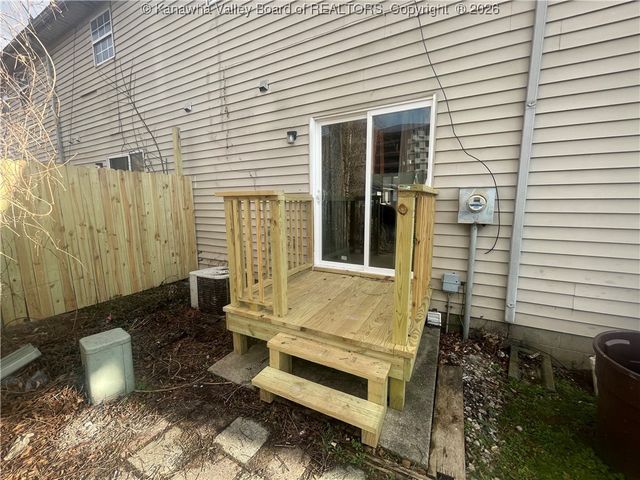 1324 Elmwood Avenue, Charleston, WV 25301