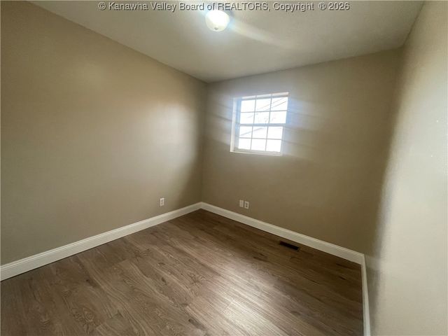 1324 Elmwood Avenue, Charleston, WV 25301