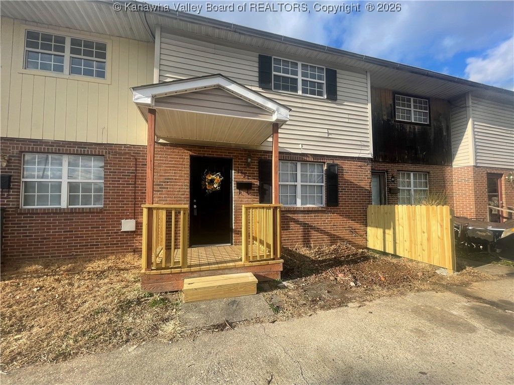 1324 Elmwood Avenue, Charleston, WV 25301