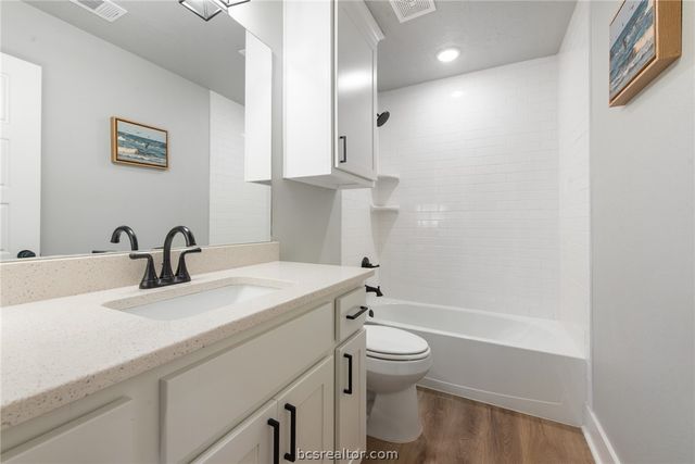 244 Brazos Bend, Snook, TX 77879