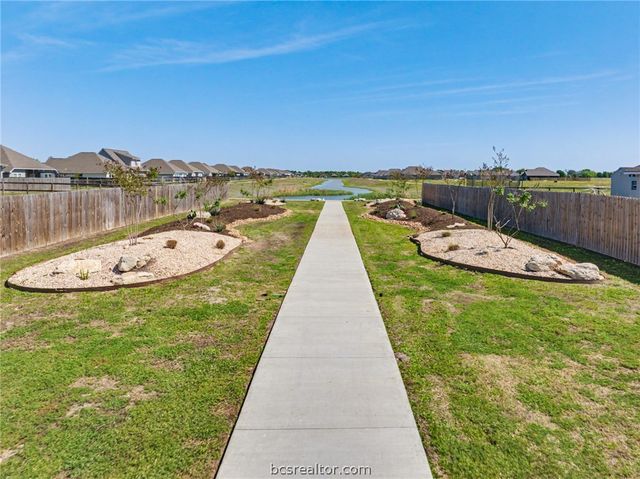 244 Brazos Bend, Snook, TX 77879