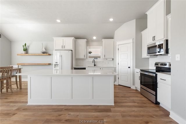 244 Brazos Bend, Snook, TX 77879