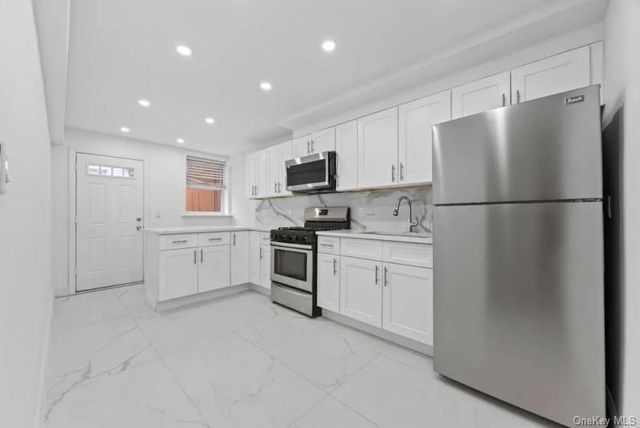 3121 Mickle Avenue, Bronx, NY 10469