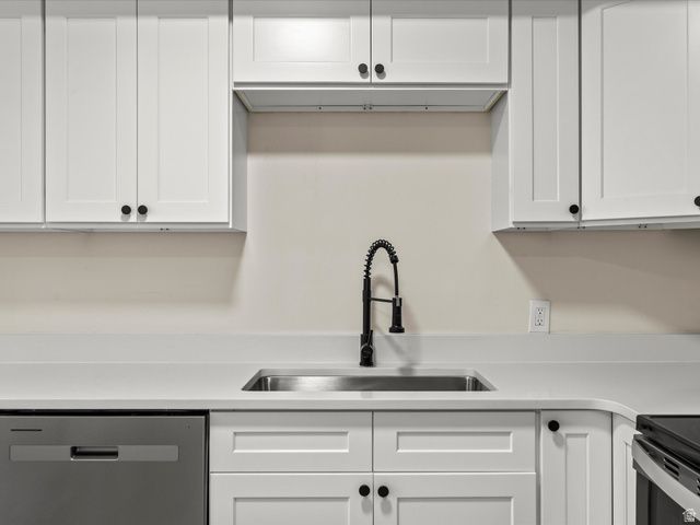 3885 GRANDVIEW DR, Ogden, UT 84403