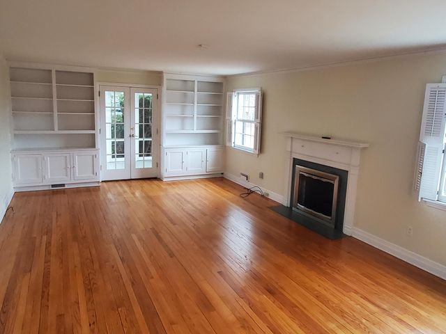 31 Cumberland Avenue, Plattsburgh, NY 12901