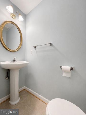 9426 SINGLETON PL, Frederick, MD 21704