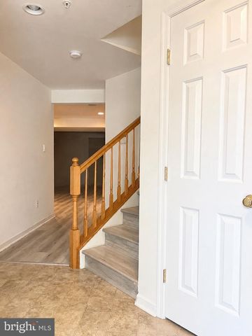 9426 SINGLETON PL, Frederick, MD 21704