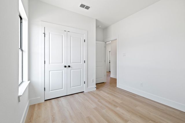 201 S 2nd Street, Beasley, TX 77417