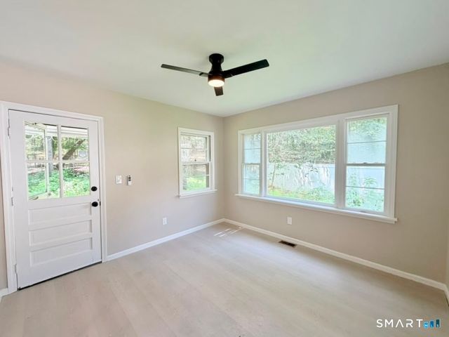 1 Long Hill Terrace, New Haven, CT 06515