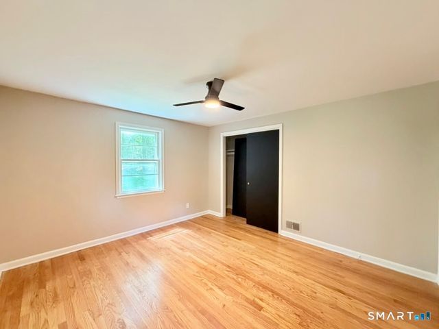 1 Long Hill Terrace, New Haven, CT 06515