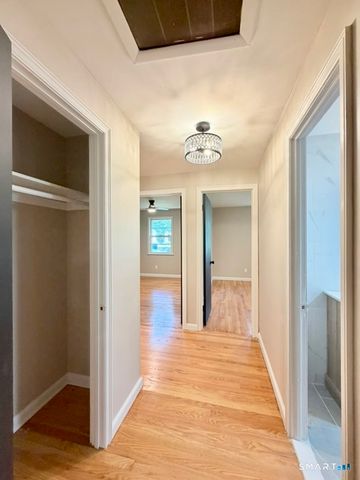1 Long Hill Terrace, New Haven, CT 06515