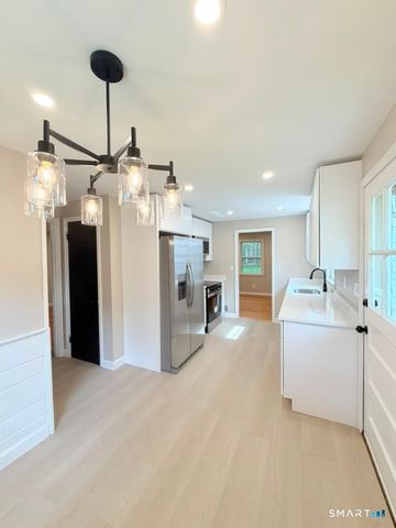 1 Long Hill Terrace, New Haven, CT 06515