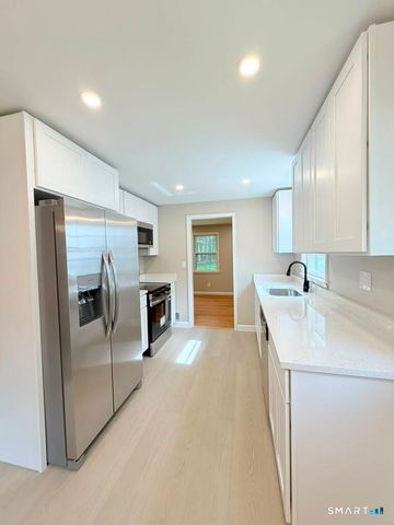 1 Long Hill Terrace, New Haven, CT 06515