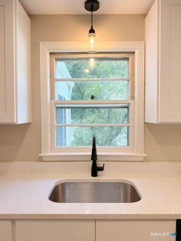 1 Long Hill Terrace, New Haven, CT 06515