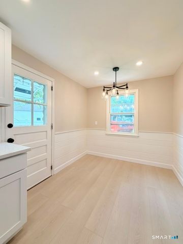 1 Long Hill Terrace, New Haven, CT 06515