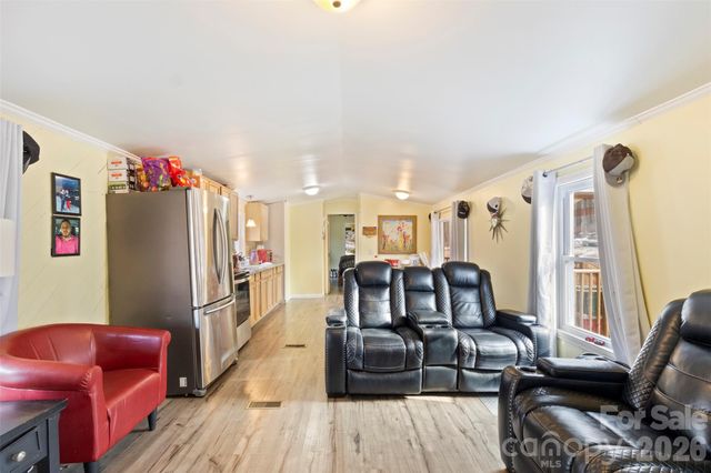 500 White Jenkins Road, Bessemer City, NC 28016