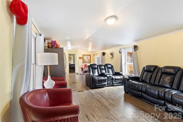 500 White Jenkins Road, Bessemer City, NC 28016