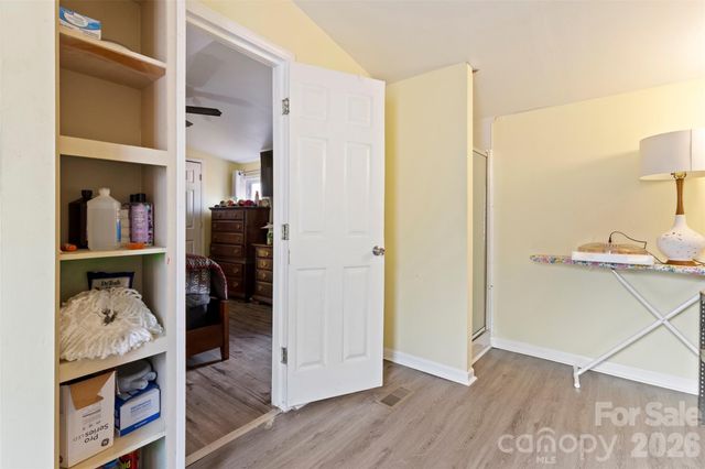 500 White Jenkins Road, Bessemer City, NC 28016