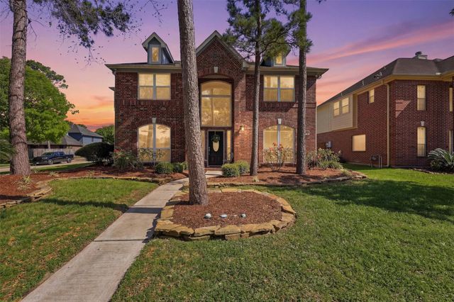 2401 Evergreen Drive, Pearland, TX 77581