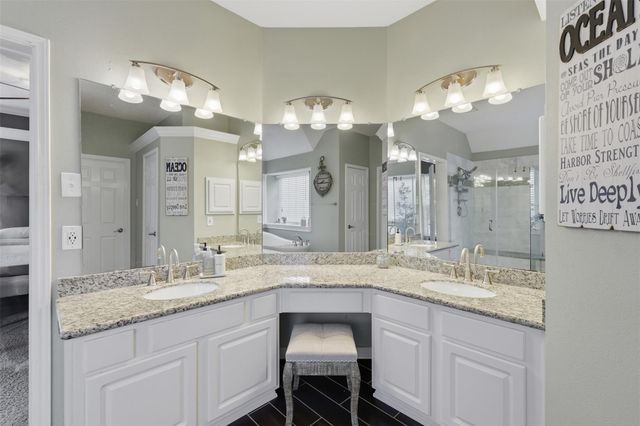 2401 Evergreen Drive, Pearland, TX 77581