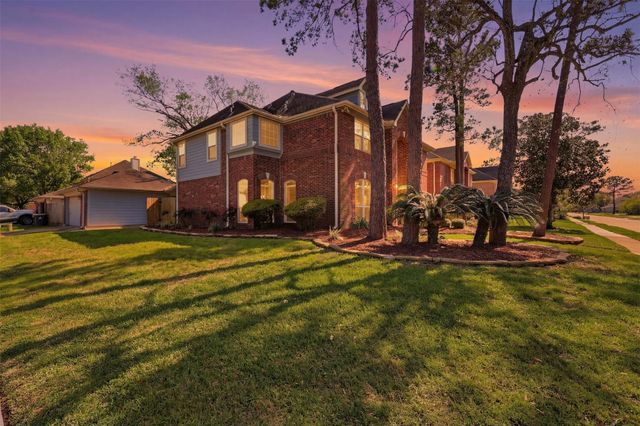 2401 Evergreen Drive, Pearland, TX 77581