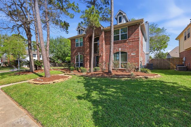 2401 Evergreen Drive, Pearland, TX 77581