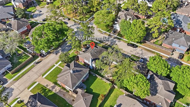 2401 Evergreen Drive, Pearland, TX 77581